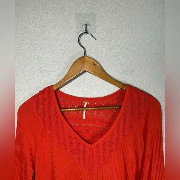 Free People Vermillion Parisian Nights Top - XS K31 - Picture 4 of 9